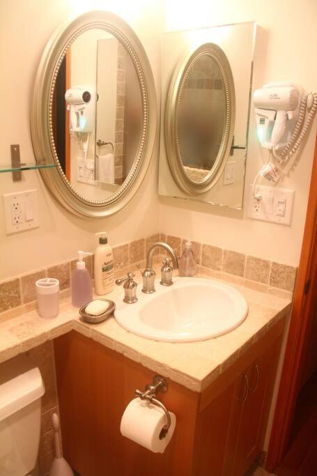 Luxury 1 Bedroom Unit-Walk To Beach -Baby Friendly Los Ángeles Exterior foto