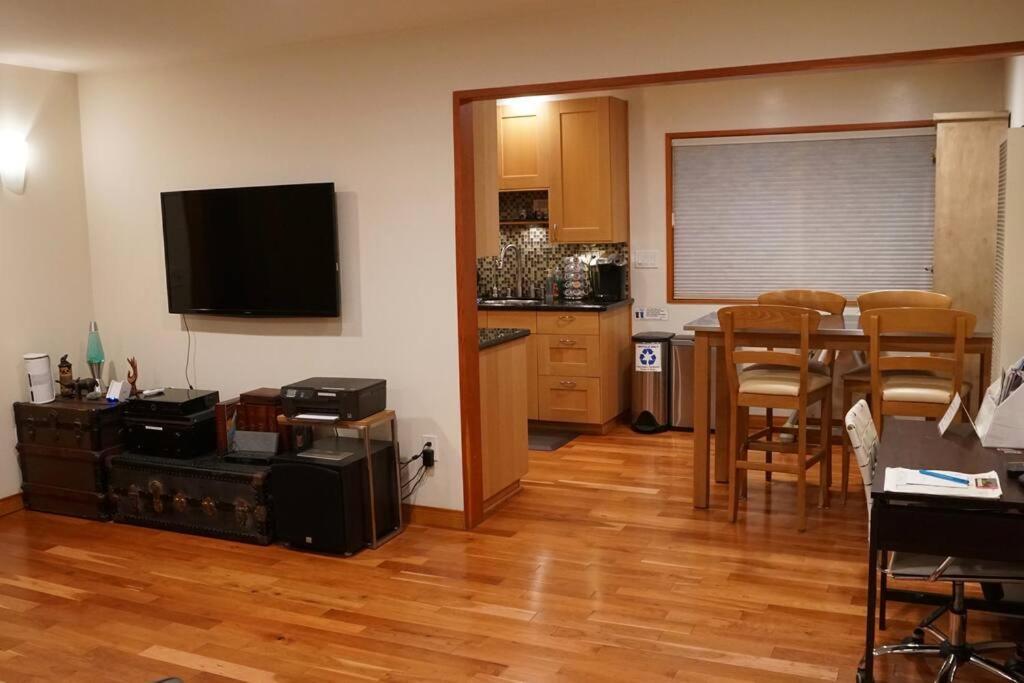 Luxury 1 Bedroom Unit-Walk To Beach -Baby Friendly Los Ángeles Exterior foto